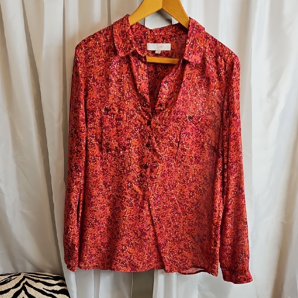 LOFT Vibrant Red Patterned Button  Down hennley Blouse. Sz Xl